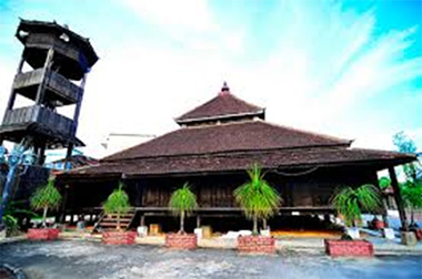 Masjid Kampung Laut