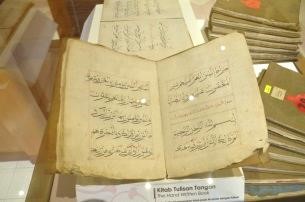 Kitab Tulisan Tangan